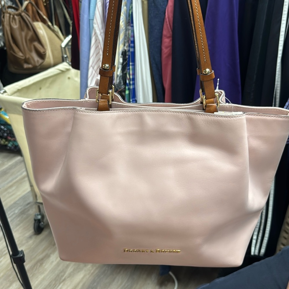 dooney pink - Picture 1 of 2
